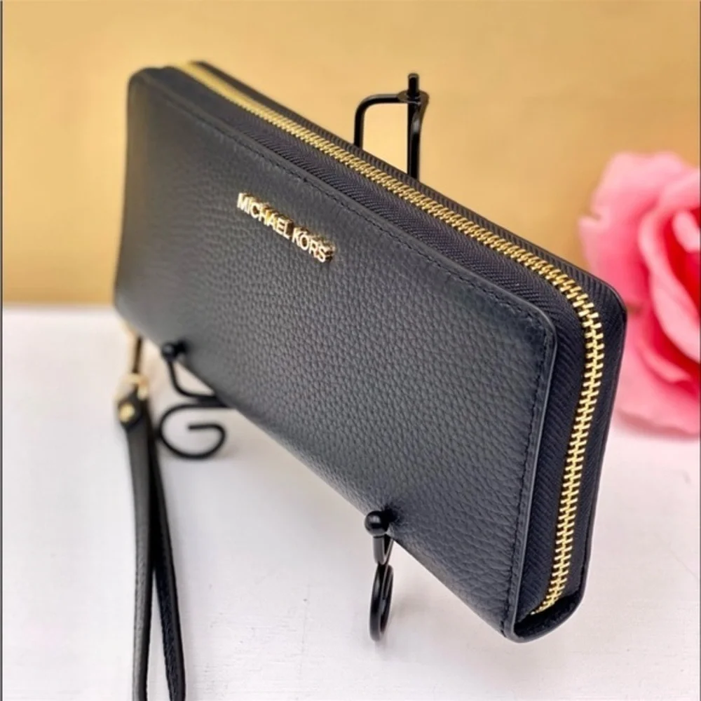 Michael Kors Continental Wallet Wristlet Black